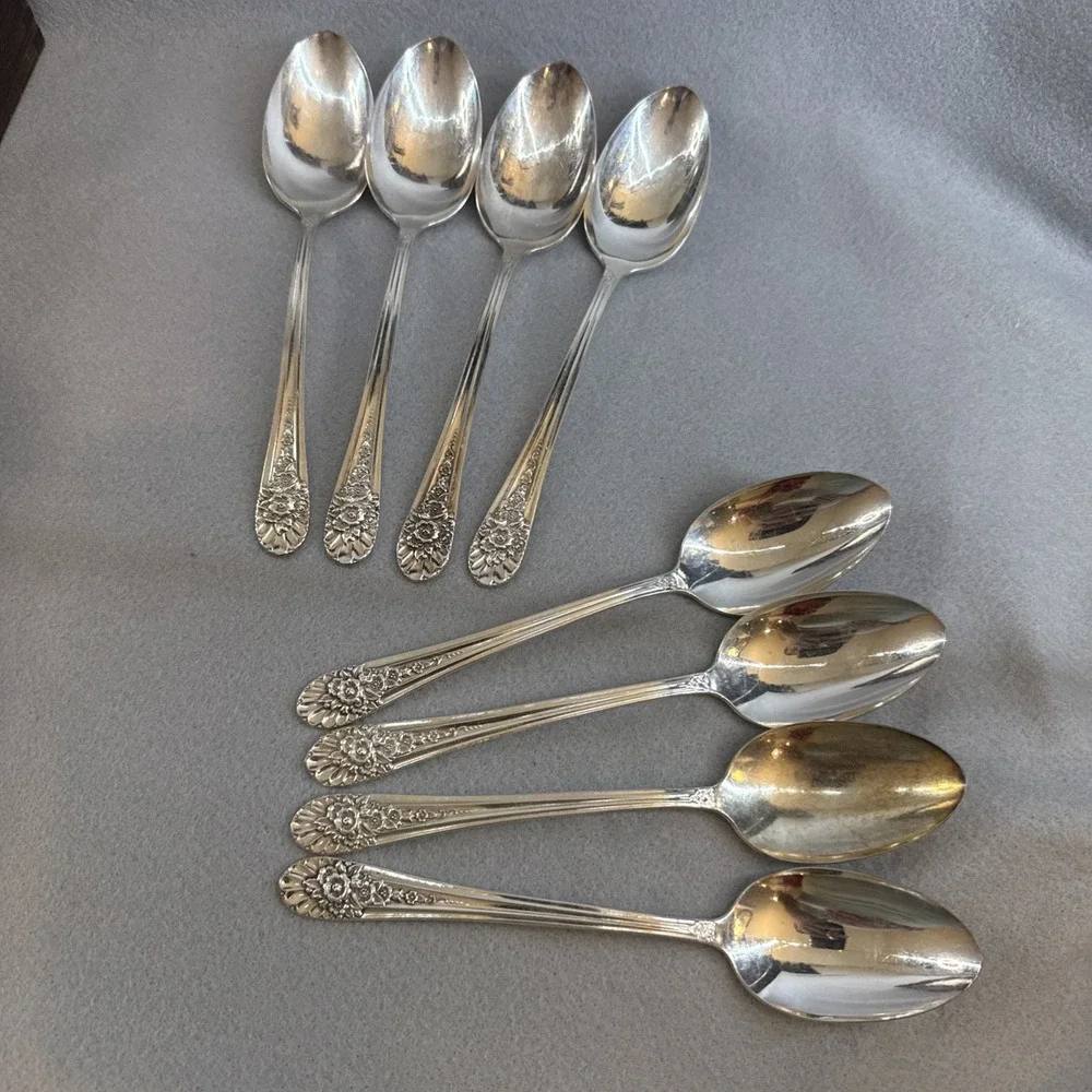 Vintage 1950's WM Rogers Mfg Co JUBILEE Silverplated Flatware 52-piece Set Boxed